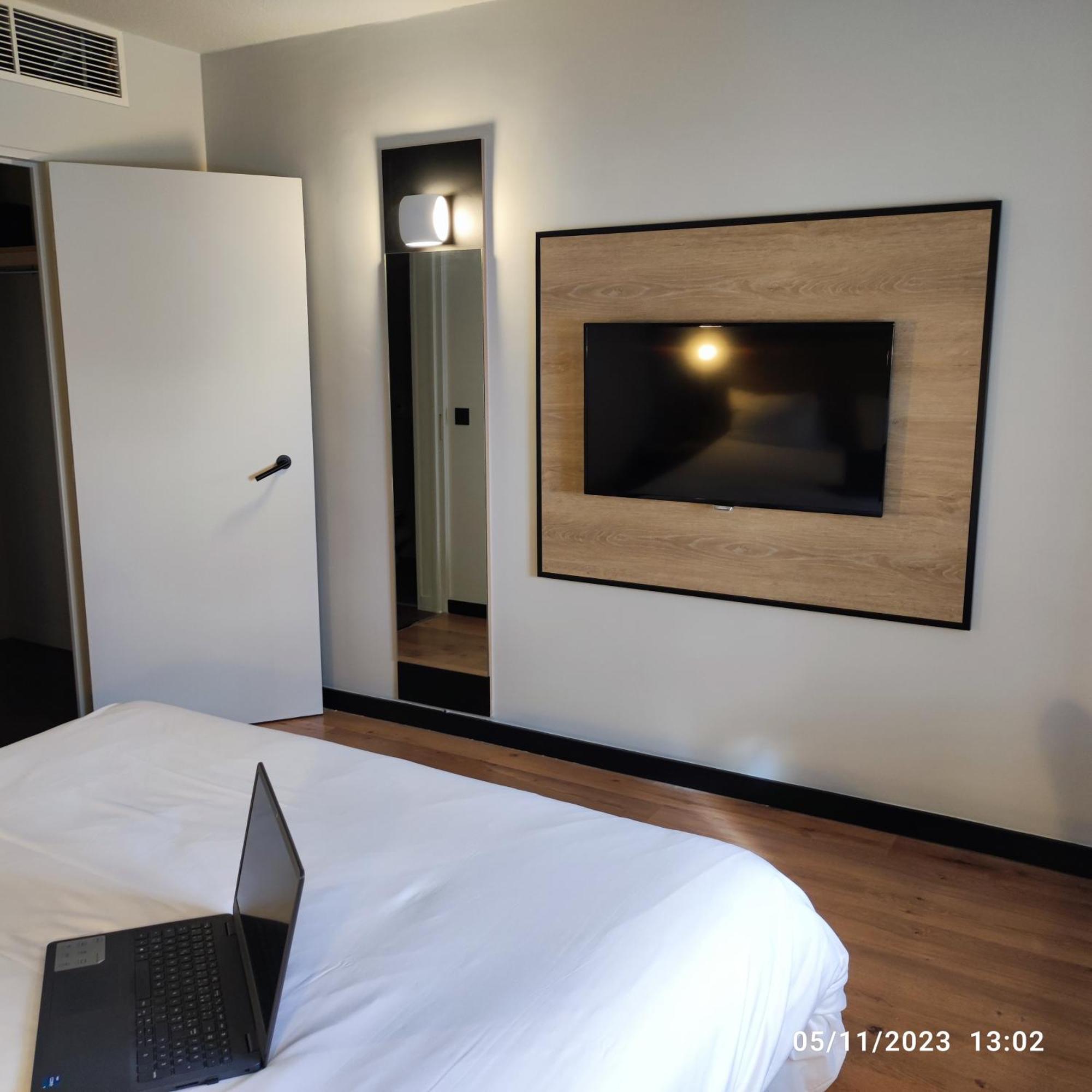 Ibis Шатору Экстерьер фото