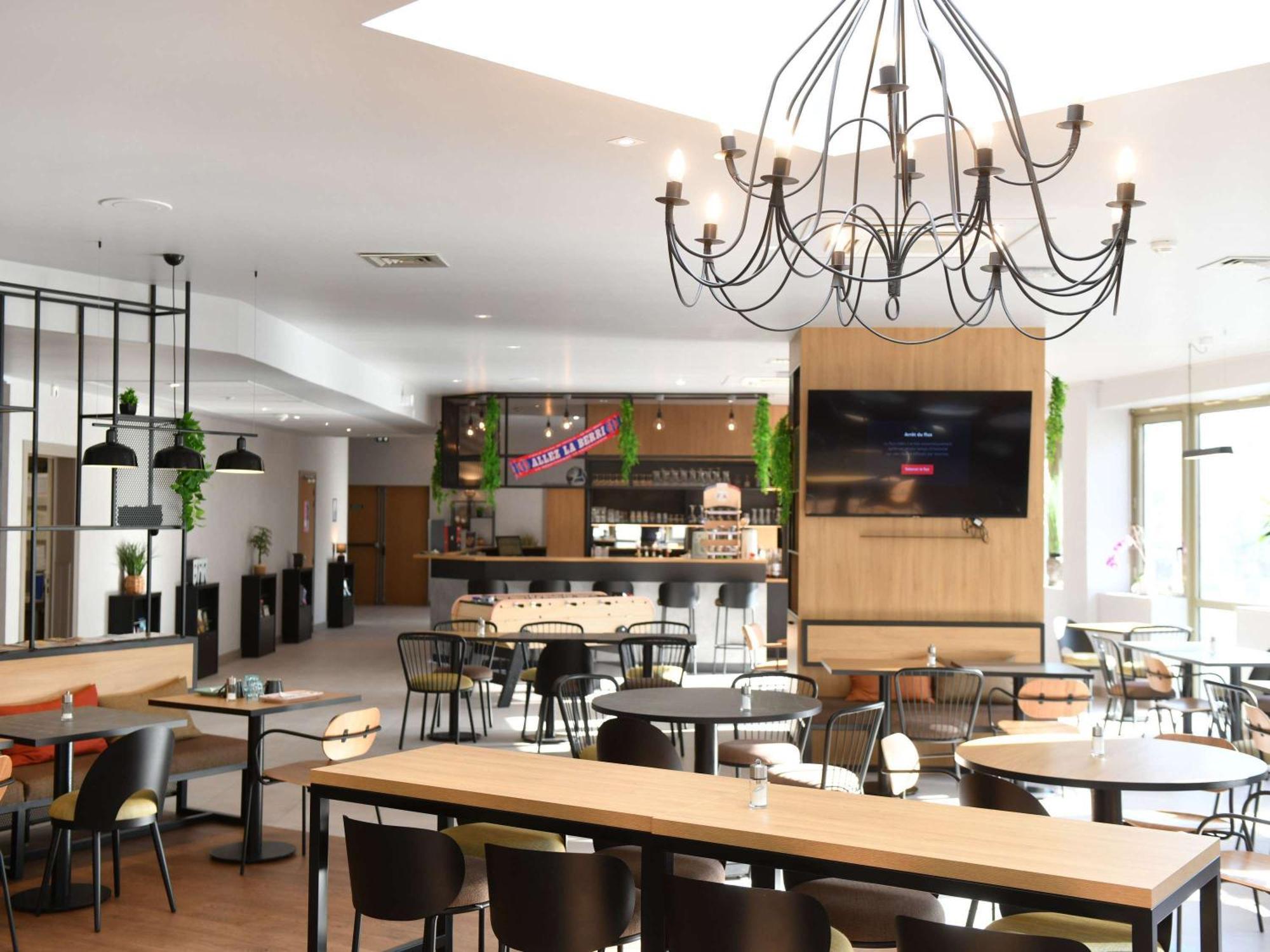 Ibis Шатору Экстерьер фото