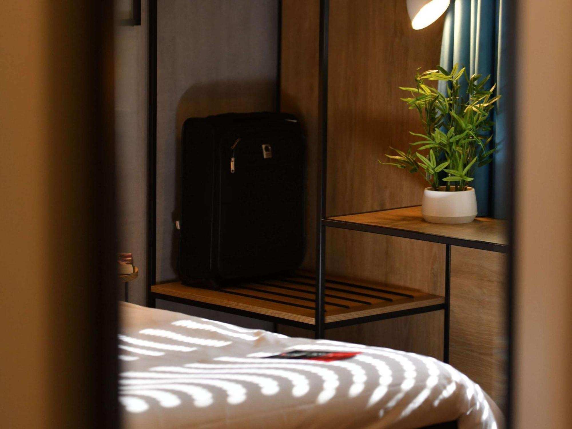 Ibis Шатору Экстерьер фото