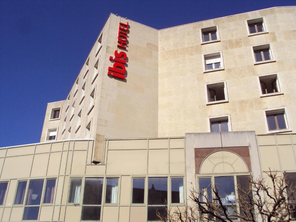 Ibis Шатору Экстерьер фото
